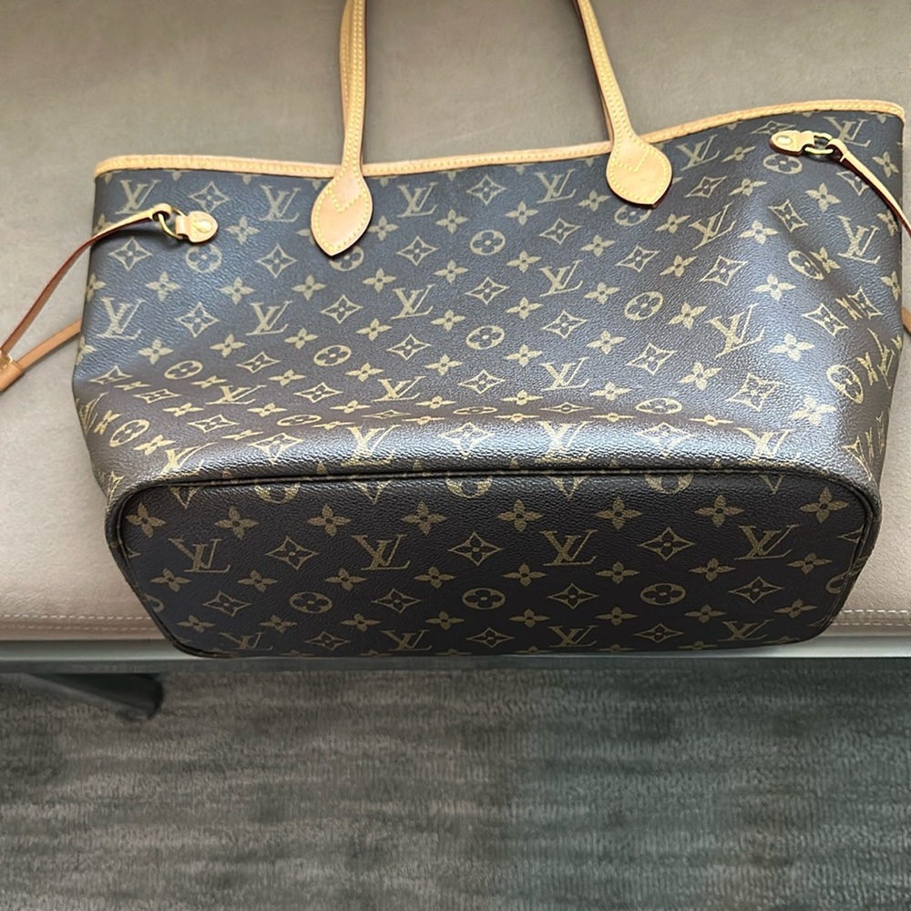 Louis Vuitton Monogram Tote Bag - Brown